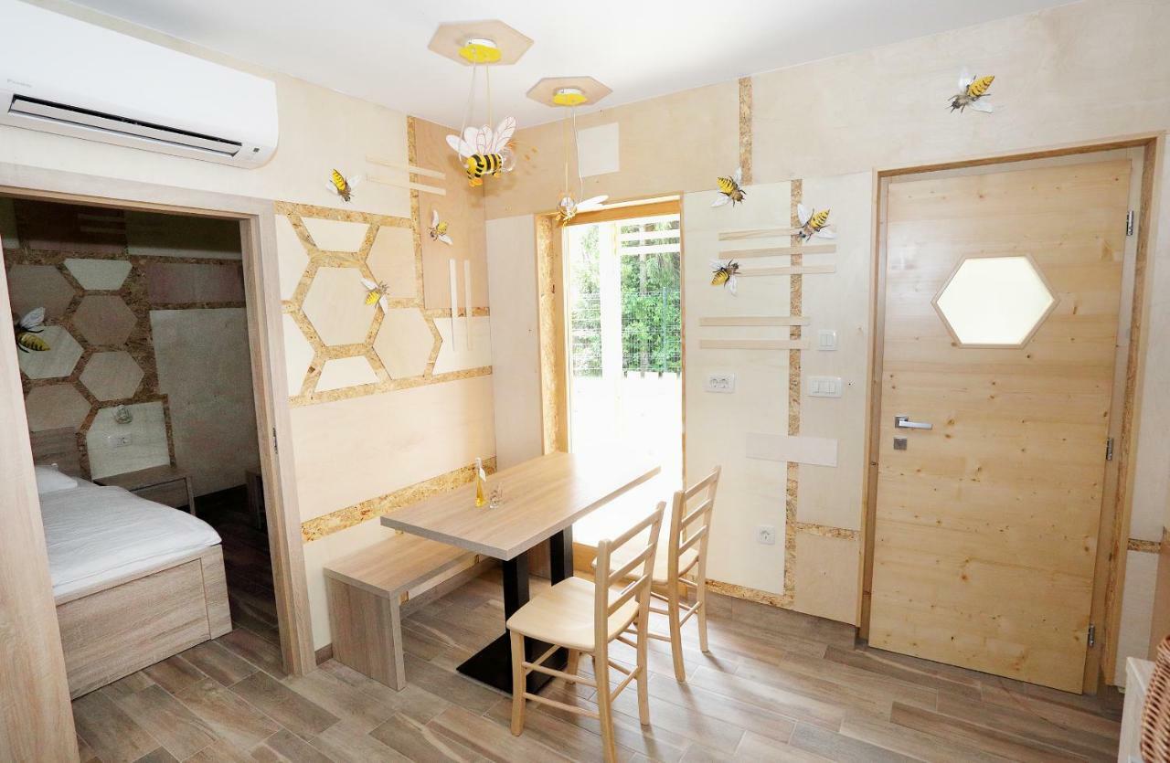 Honey Paradise Glamping Resort Dobova Kültér fotó