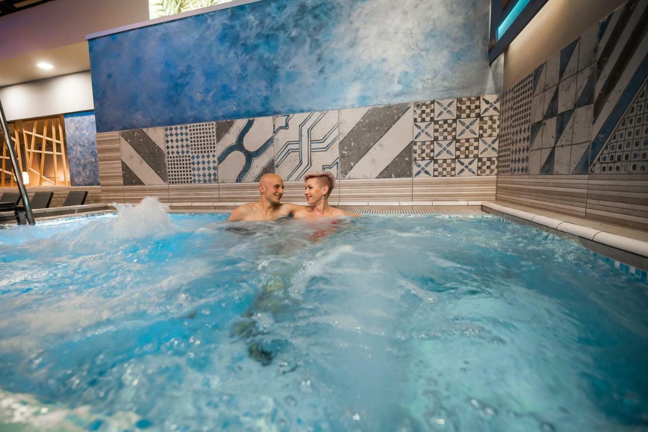 Honey Paradise Glamping Resort Dobova Kültér fotó