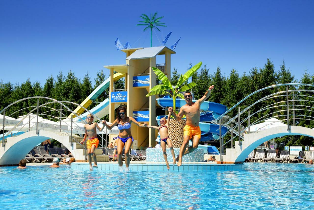 Honey Paradise Glamping Resort Dobova Kültér fotó