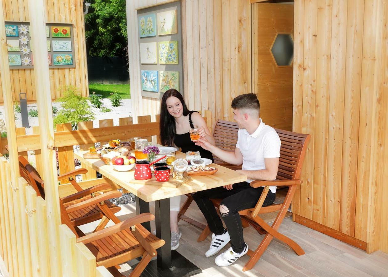 Honey Paradise Glamping Resort Dobova Kültér fotó