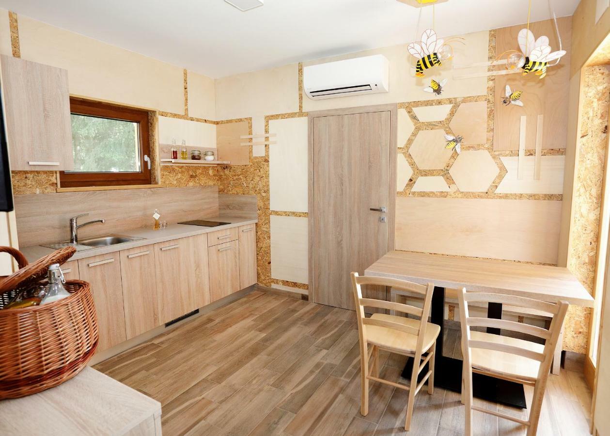 Honey Paradise Glamping Resort Dobova Kültér fotó